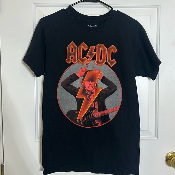 AC/DC Angus Young Black T-Shirt - Picture 1 of 3